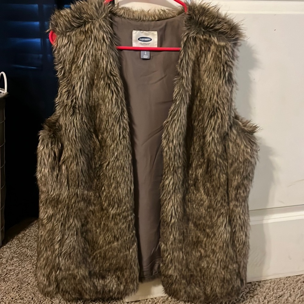 Old Navy Faux fur vest